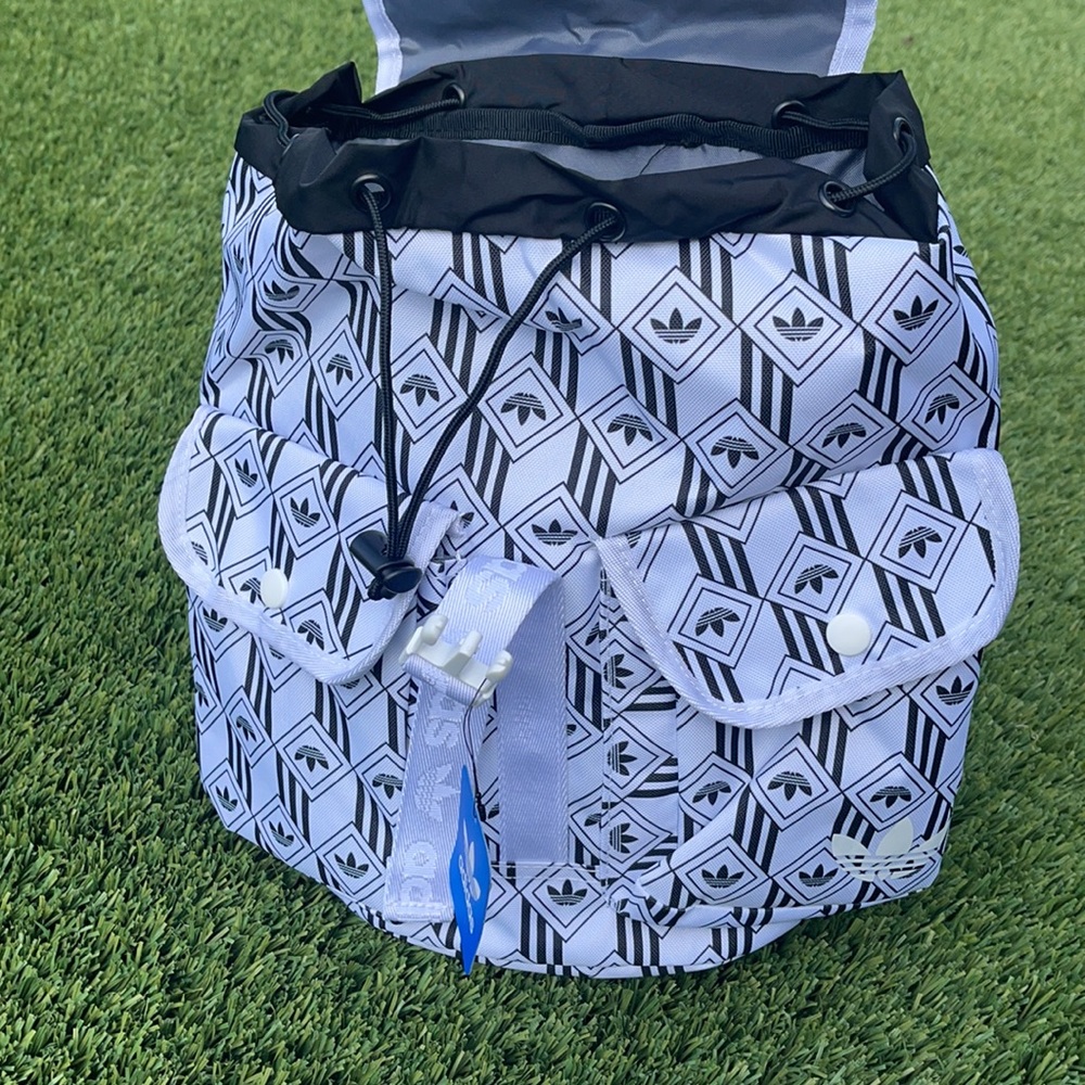 ❤️NWT!!!❤️Adidas White Monogram Mini Backpack. - Picture 9 of 10